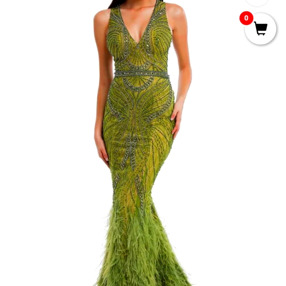 Terani Couture long Pageant Dress. Size 10 Green